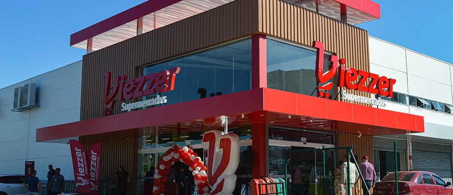 Imagem destaque: Viezzer Supermercados investe R$ 6,5 milhões e reestrutura operação no RS