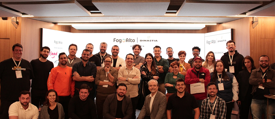 Imagem destaque: Fogo Alto encerra 1º hackathon do food service com seis novos projetos para o mercado