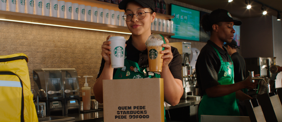 Imagem destaque: Em parceria com a 99Food, Starbucks lança Pumpkin Spice no delivery