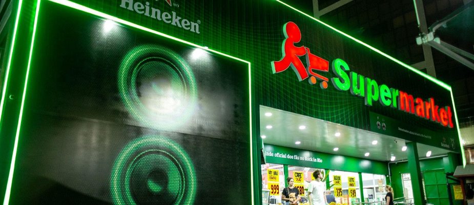 Imagem destaque: Heineken ativa mais de 350 lojas com experiências imersivas do Rock in Rio