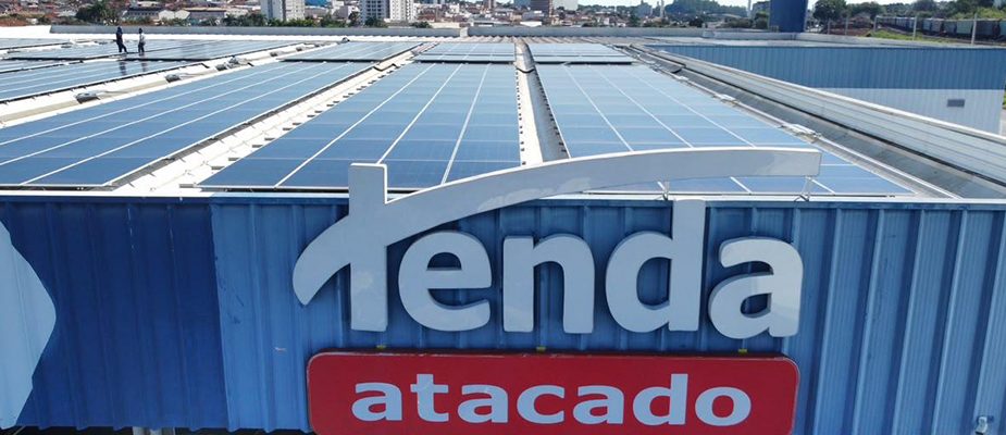 Imagem destaque: Tenda Atacado investe R$ 2,2 milhões em energia solar na loja de Matão (SP)