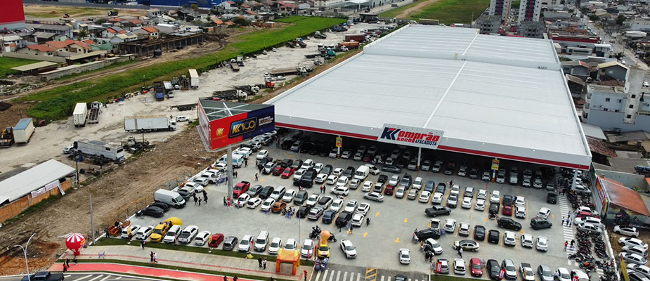 Imagem destaque: Grupo Koch chega à 100ª loja e anuncia nova unidade em Santa Catarina