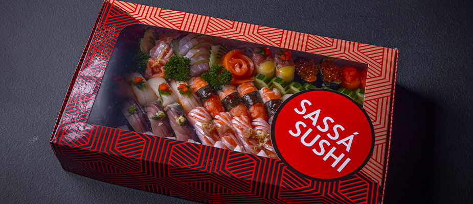 Imagem destaque: Sassá Sushi amplia operação com lançamento do Sassá Poke no delivery