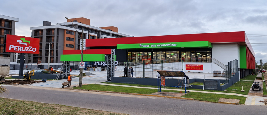 Imagem destaque: Peruzzo Supermercados chega a 29 lojas com nova unidade em Rio Grande (RS)