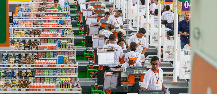 Imagem destaque: Justiça condena Atacadão a pagar R$ 50 mil por venda de produtos impróprios