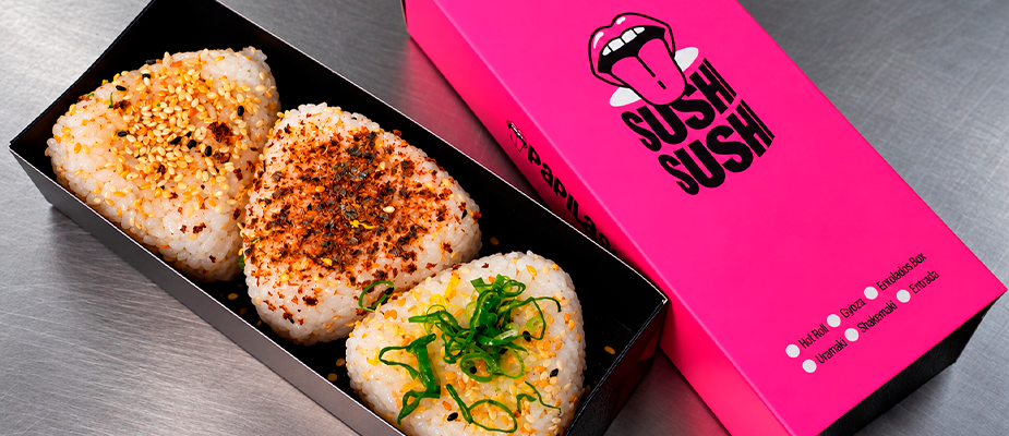 Imagem destaque: Onigiri chega ao cardápio da Papila Deli