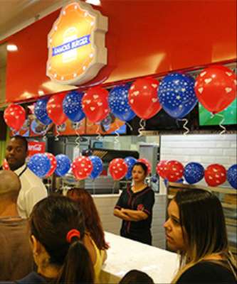 Imagem: Famous Burger Chega ao Bangu Shopping (RJ)