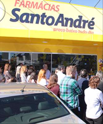 Imagem: Farmácias Santo André Cresce em Gaspar (SC)