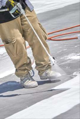 Imagem: Comfort Roof Lança Membrana Líquida de Silicone