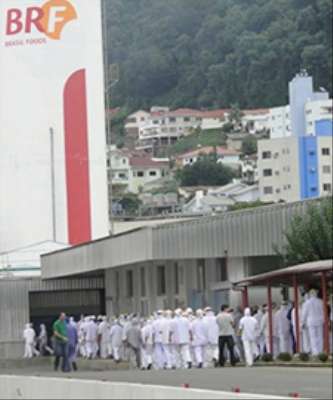 Imagem: BRF Suspende Operações por Greve