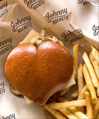 Imagem: Johnny Rockets Cria Hambúrguer de Coração