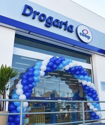 Imagem: Coop Inaugura Drogaria com Nova Identidade Visual