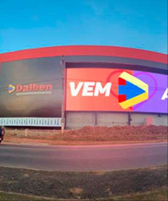 Imagem: Unidade Possui Painel de LED e Telas Interativas