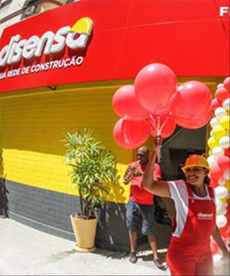 Destaque Disensa Desembarca no Brasil com Lojas de Bairro