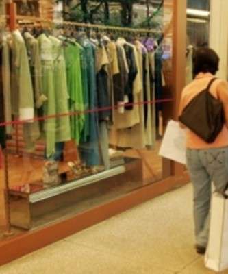 Destaque Varejo Paulista Fecha 2015 Com Queda de 5,9%